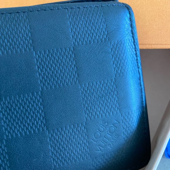 Genuine LOUIS VOITTON slender wallet - Picture 8 of 8